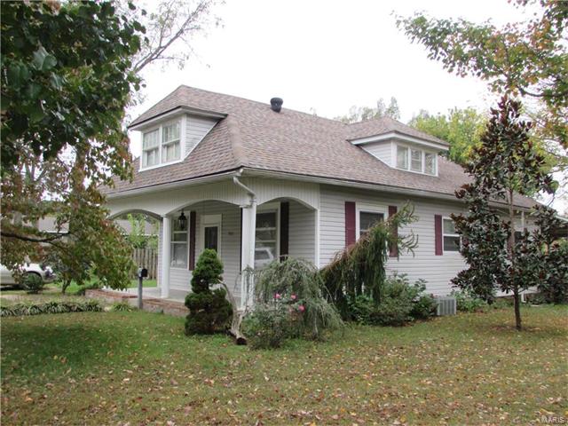 901 Augusta St, Houston, MO 65483