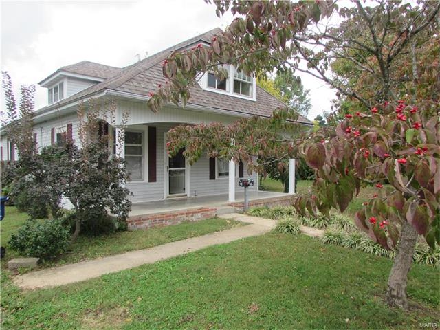 901 Augusta St, Houston, MO 65483