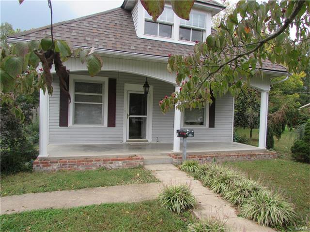901 Augusta St, Houston, MO 65483