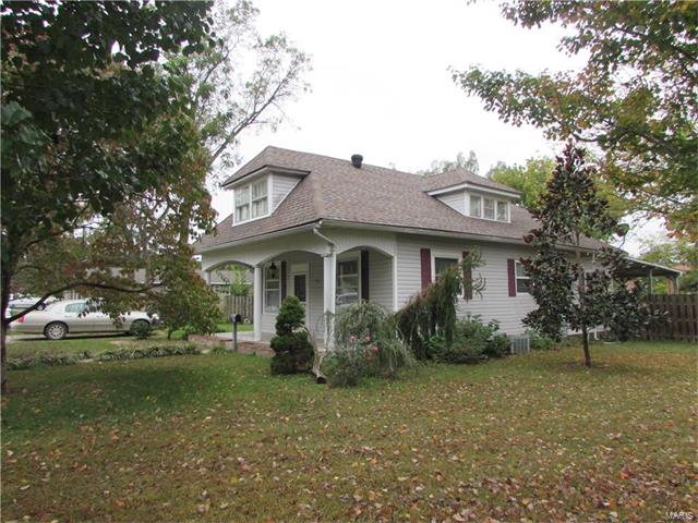901 Augusta St, Houston, MO 65483