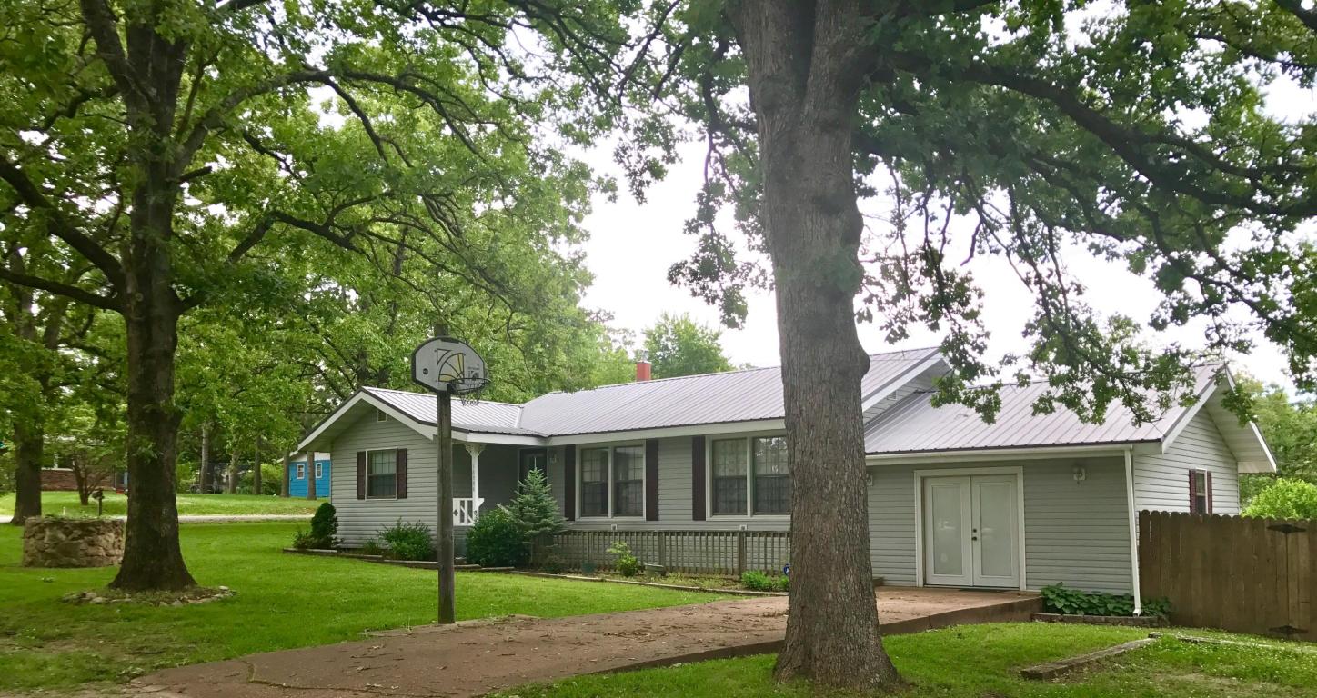 16596 North Iowa Road, Houston, MO 65483
