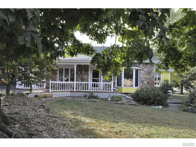 213 Bryan Street, Houston, MO 65483