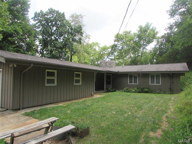 15542 Cleveland Road, Houston, MO 65483