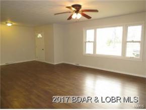 22776 Pioneer Dr, Lebanon, MO 65536