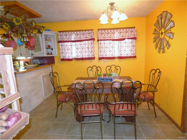 18850 Nellwood, Lebanon, MO 65536