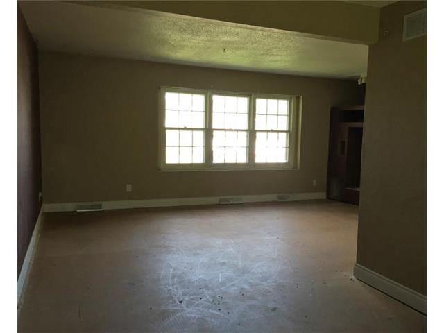 2070 Highland StLebanon, MO, 65536Laclede County