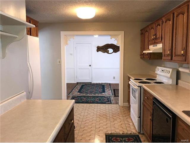 160 Crescent, Lebanon, MO 65536