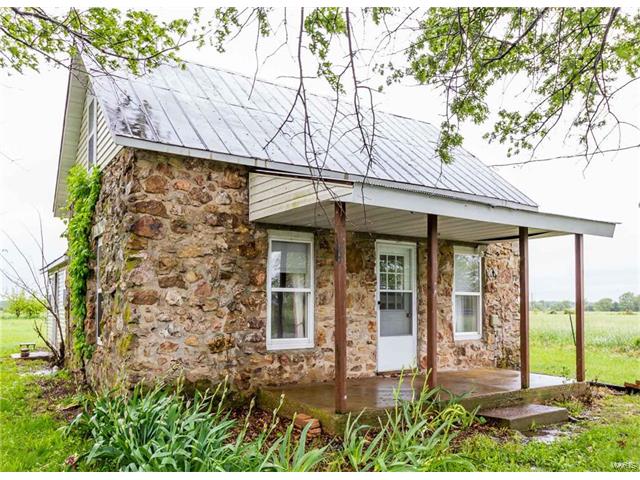 20632 Eastgate Road, Lebanon, MO 65536