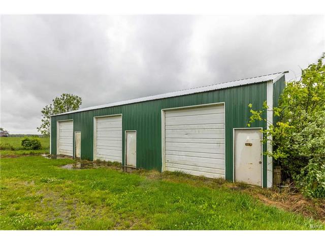 20632 Eastgate Road, Lebanon, MO 65536