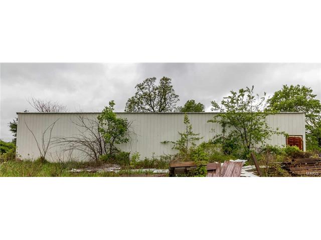 20632 Eastgate Road, Lebanon, MO 65536