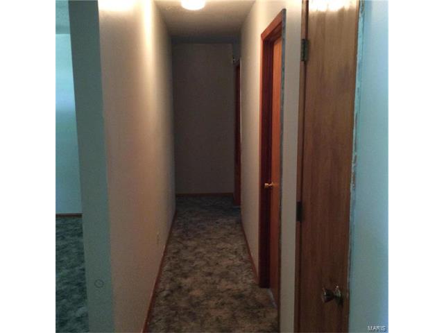 1413 Thomas, Lebanon, MO 65536