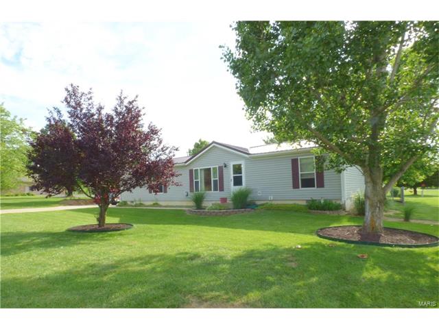 2141 Foxwood, Lebanon, MO 65536