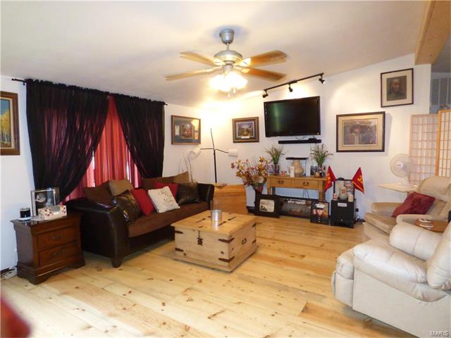 2141 Foxwood, Lebanon, MO 65536