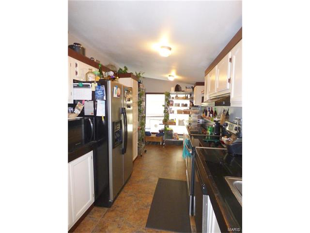 2141 Foxwood, Lebanon, MO 65536