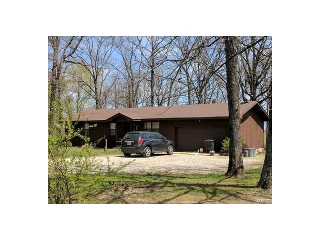 28356 Ozark Drive, Lebanon, MO 65536