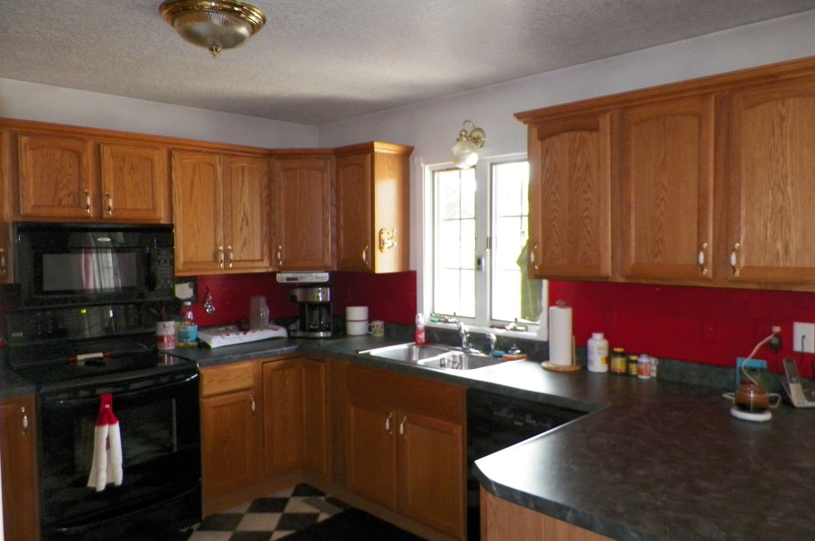 2115 Tower Road, Lebanon, United States 65536