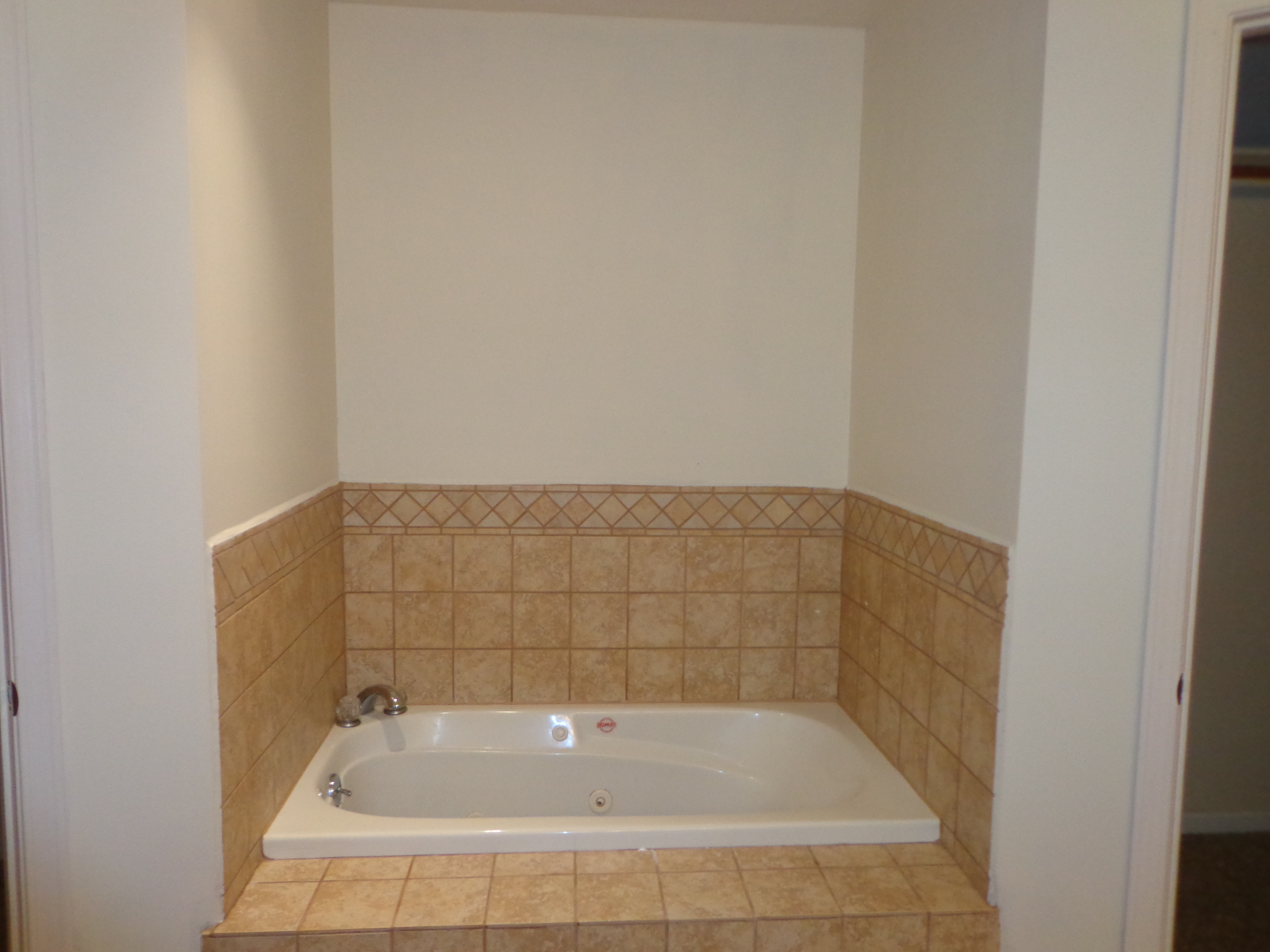 2623 Waterman Dr, Lebanon, United States 65536