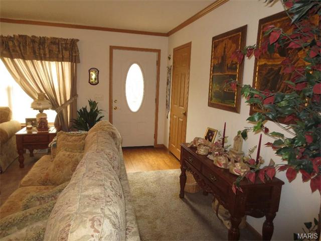 27695 Sassafras Drive, Lebanon, United States 65536