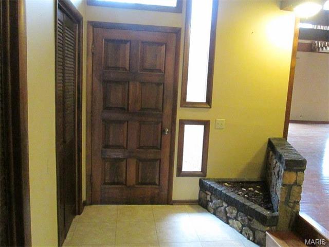 26774 Pebble Drive, Lebanon, MO 65536