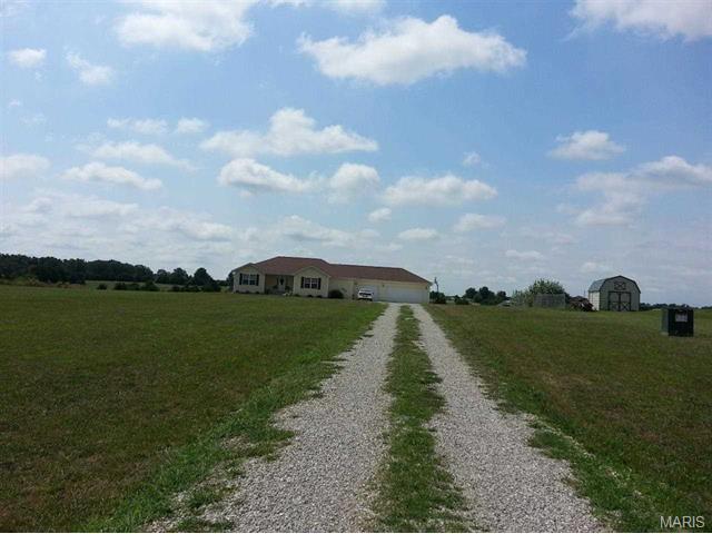 17130 Finch Road, Lebanon, MO 65536