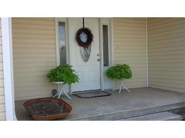 17130 Finch Road, Lebanon, MO 65536