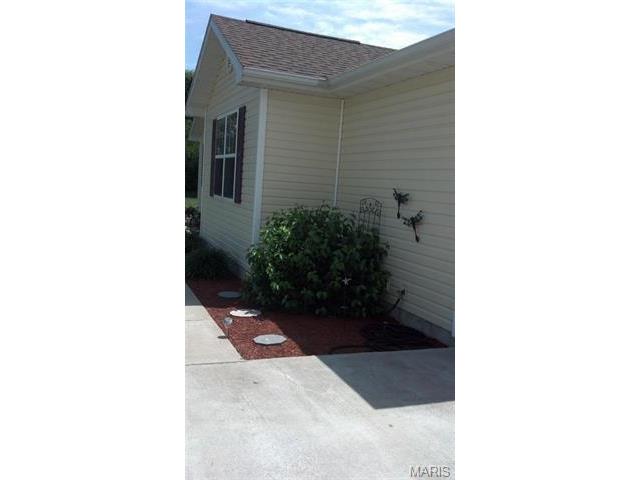 17130 Finch Road, Lebanon, MO 65536