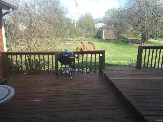 1538 Indian Creek Drive, Lebanon, MO 65536