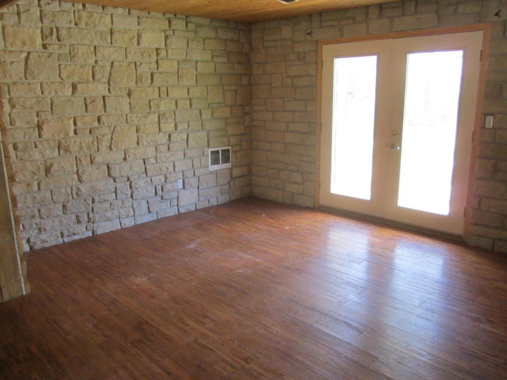 11892 Highway 63, Licking, MO 65542