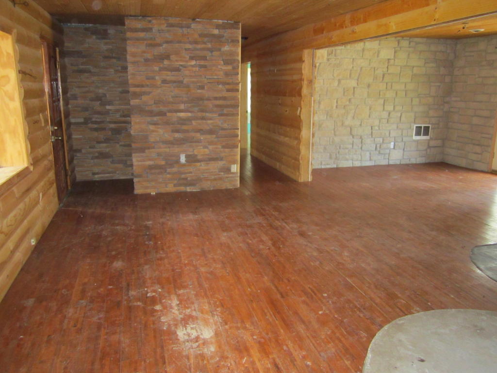 11892 Highway 63, Licking, MO 65542