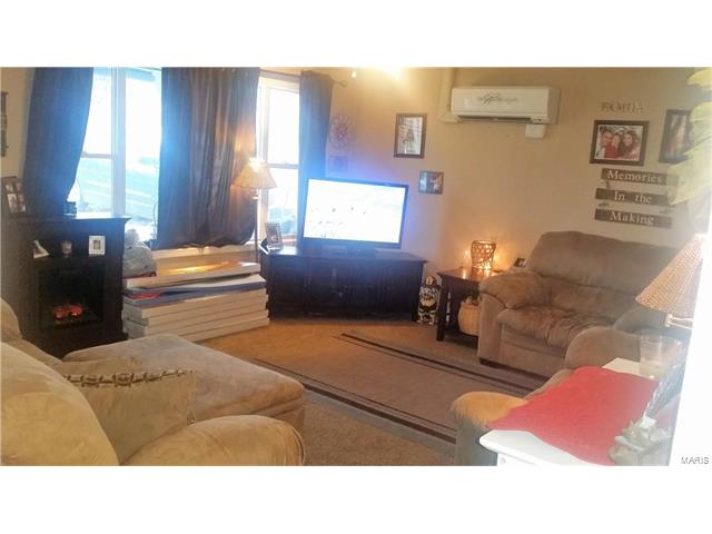 308 Lee, Doolittle, MO 65550