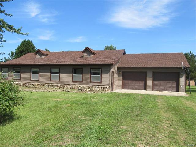 12223 Nodaway, Plato, MO 65552