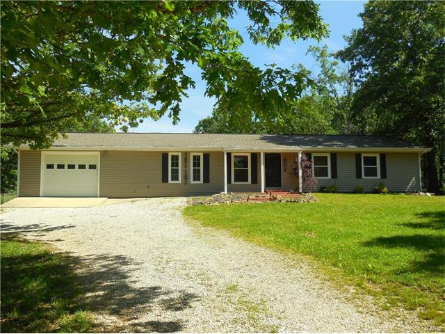 12361 Robin Drive, Plato, MO 65552