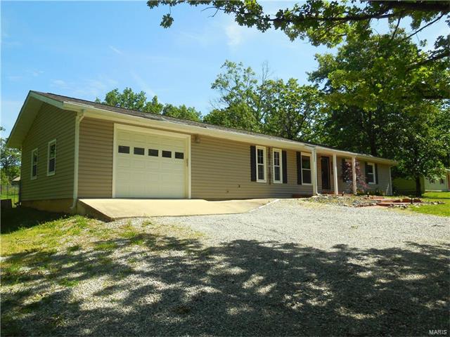 12361 Robin Drive, Plato, MO 65552
