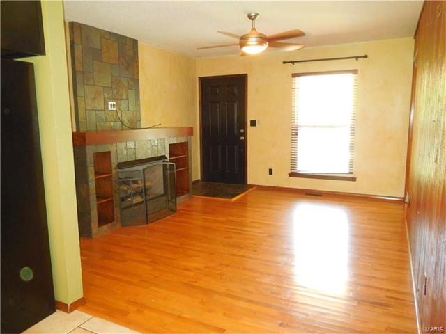 12361 Robin Drive, Plato, MO 65552