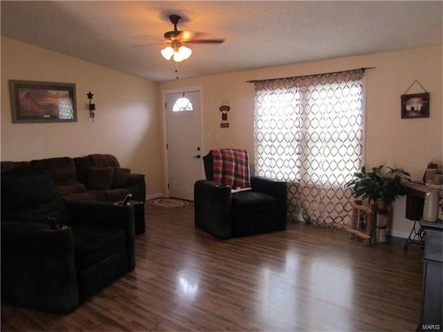 24655 Rustler Lane, Richland, MO 65556