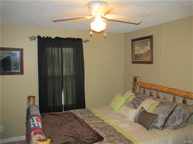 24655 Rustler Lane, Richland, MO 65556