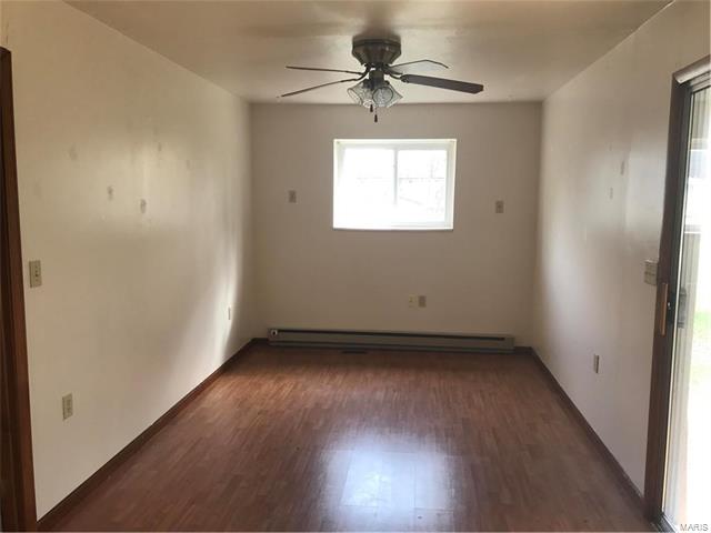 114 Cartall Street, St James, MO 65559