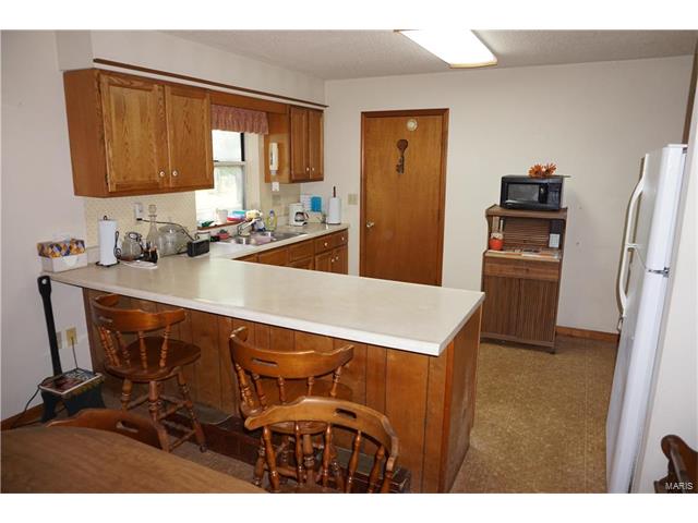 602 North Louise Avenue, St James, MO 65559
