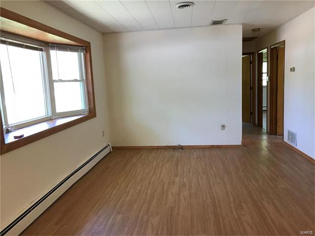 75 Dogwood, Steelville, MO 65565
