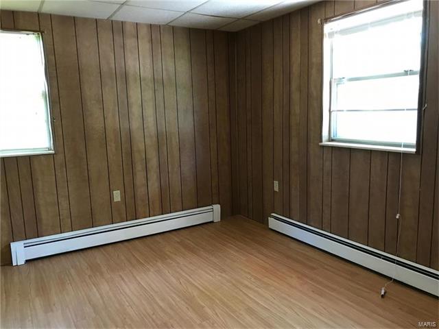 75 Dogwood, Steelville, MO 65565