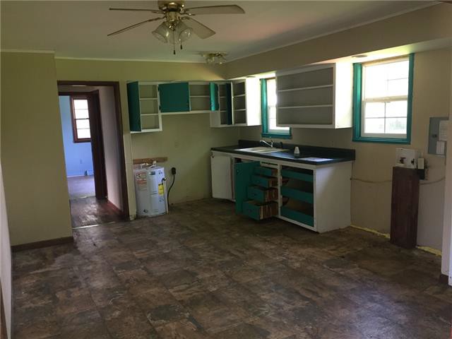 132 Ballpark RdVienna, MO, 65582Maries County