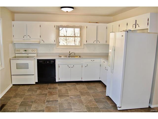 604 Sunset Drive, Waynesville, MO 65583
