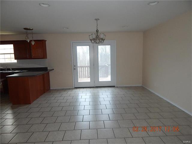 20540 Luna Road, Waynesville, MO 65583