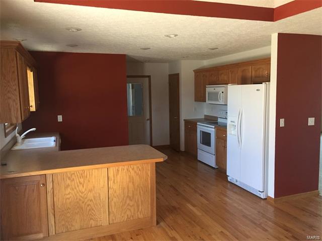 19683 Longview Road, Waynesville, MO 65583