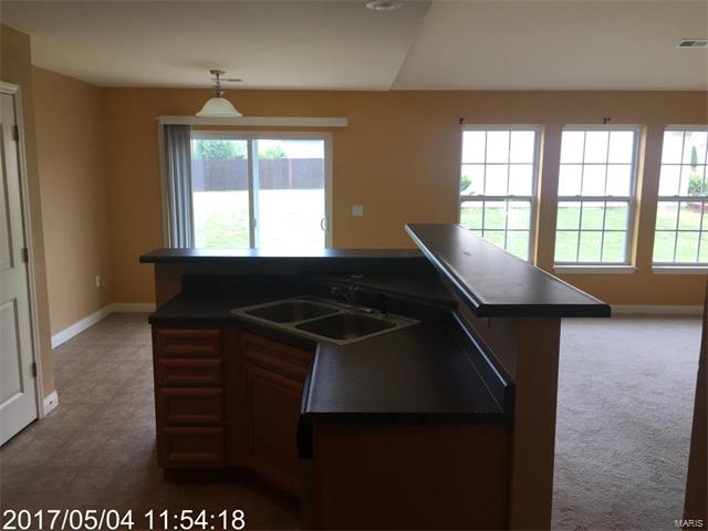 100 Ridge Court, Waynesville, MO 65583