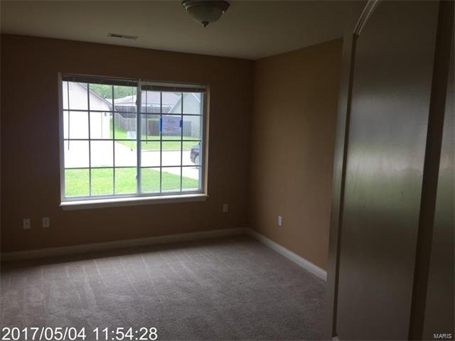 100 Ridge Court, Waynesville, MO 65583