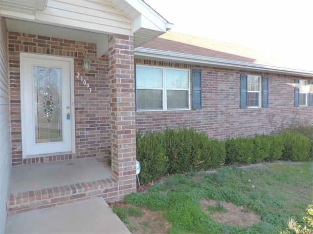21093 Larson Road, Waynesville, MO 65583