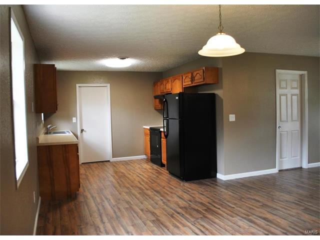16500 Twilight Drive, St Robert, MO 65584