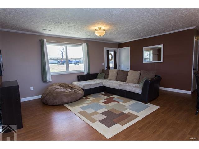 15039 Tampa Road, St Robert, MO 65584