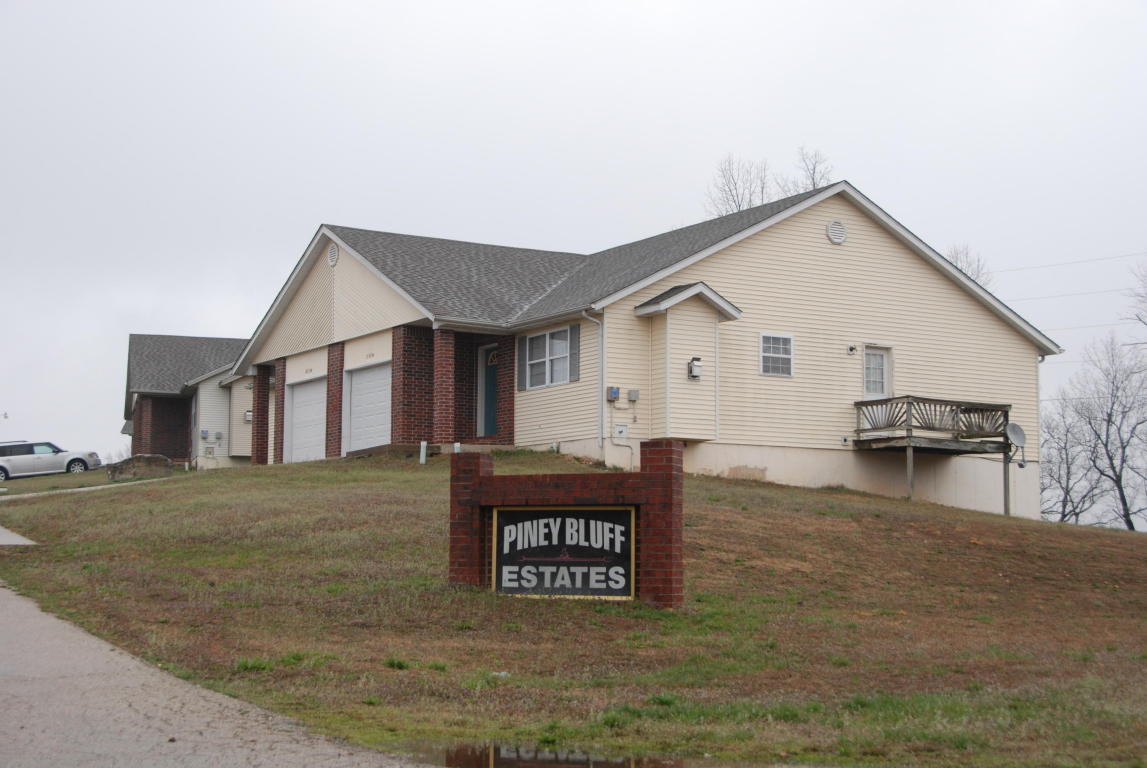 13890 Trinity Circle, St. Roberts, MO 65584